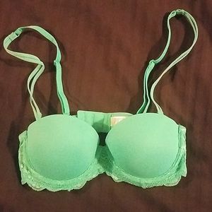 NWOT VS Pink Convertible Push-Up Bra